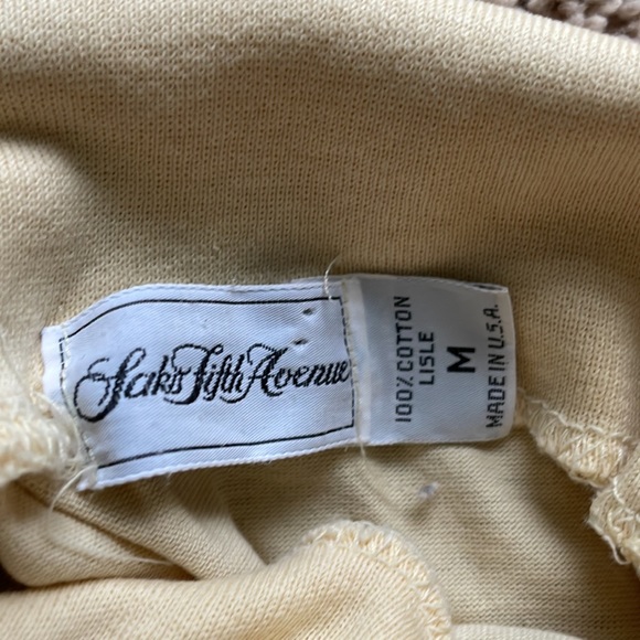 Pale yellow Turtleneck Saks Fifth Avenue - Picture 6 of 6